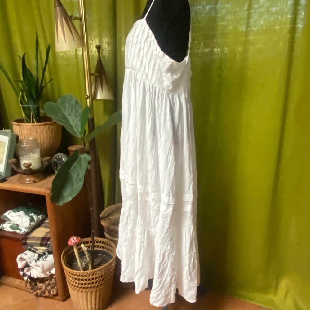 ASOS Lightweight Tiered White Dress - Picture 5 of 8